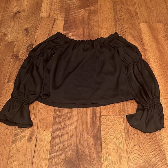 NWT Superdown Woman’s Black Long Sleeve Top Size XXS - Picture 2 of 5